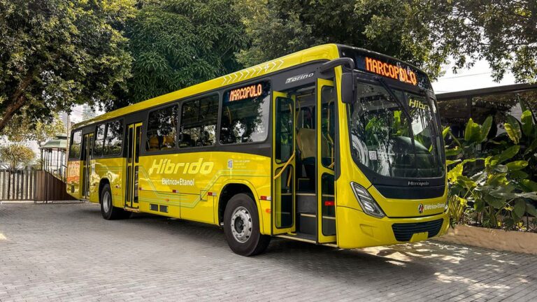 Marcopolo apresenta inédito protótipo de ônibus urbano híbrido a etanol na COP30