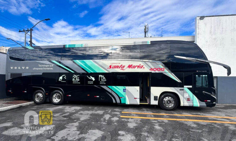 Transportes Santa Maria inicia testes operacionais com ônibus Double Decker Volvo B420R