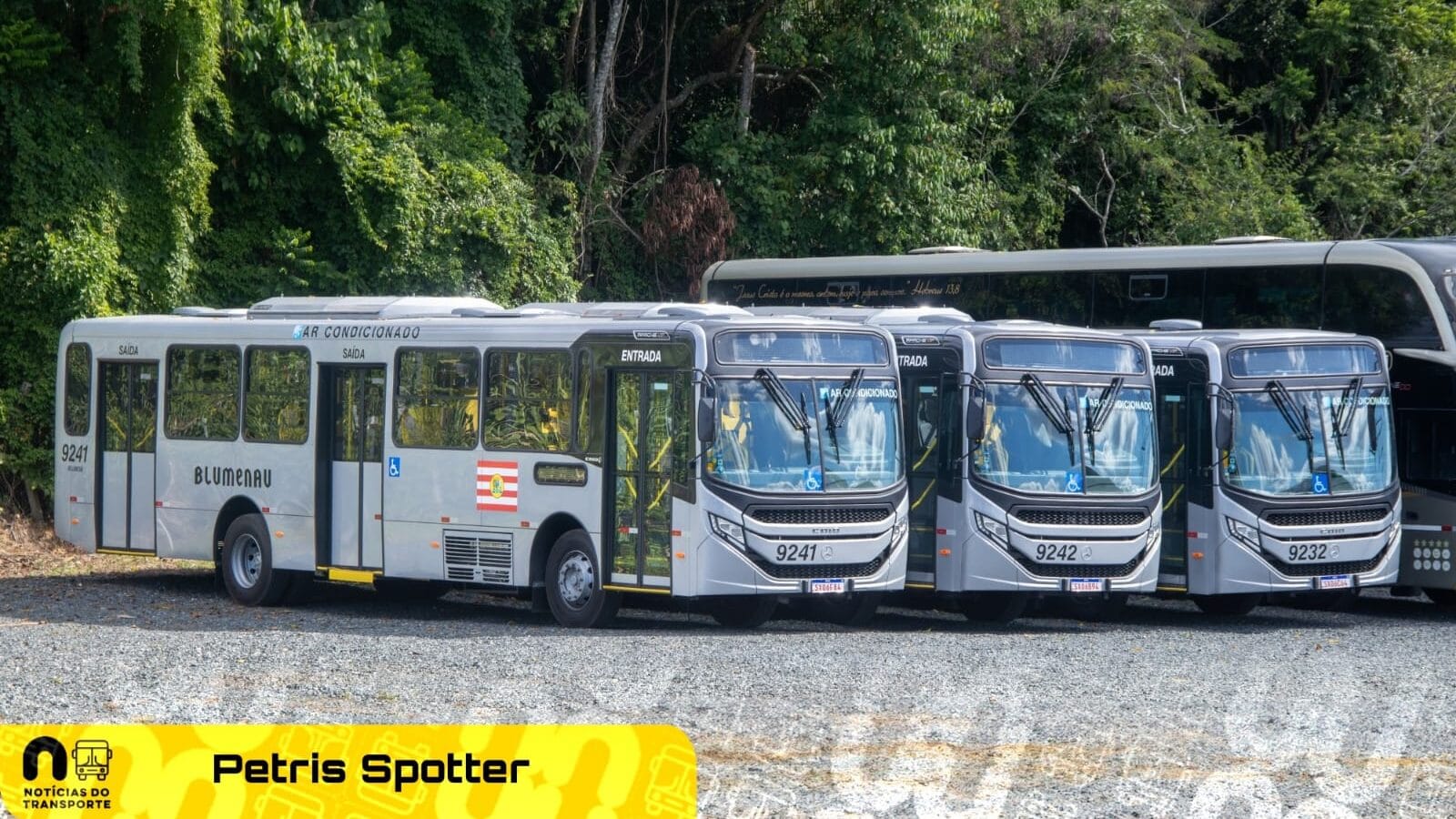BluMob inicia renovação de frota com 63 novos ônibus Caio Apache VIP V em Blumenau (SC)