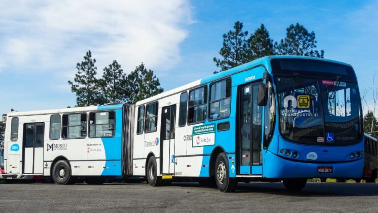 Com Vídeo — Museu do Transporte recebe ônibus articulado e amplia acervo histórico com apoio de empresas do setor