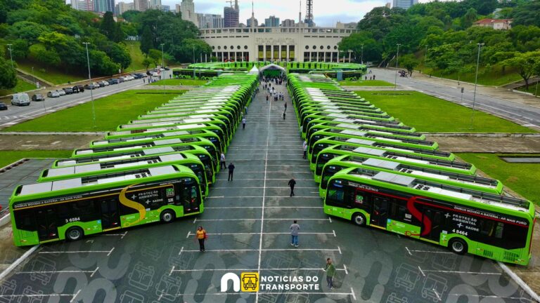 Eletra entrega 53 ônibus elétricos em São Paulo e prefeitura destaca avanço da eletrificação da frota
